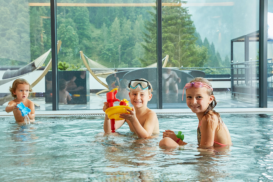 Indoorpool(c)Alpin Life Resort Lürzerhof